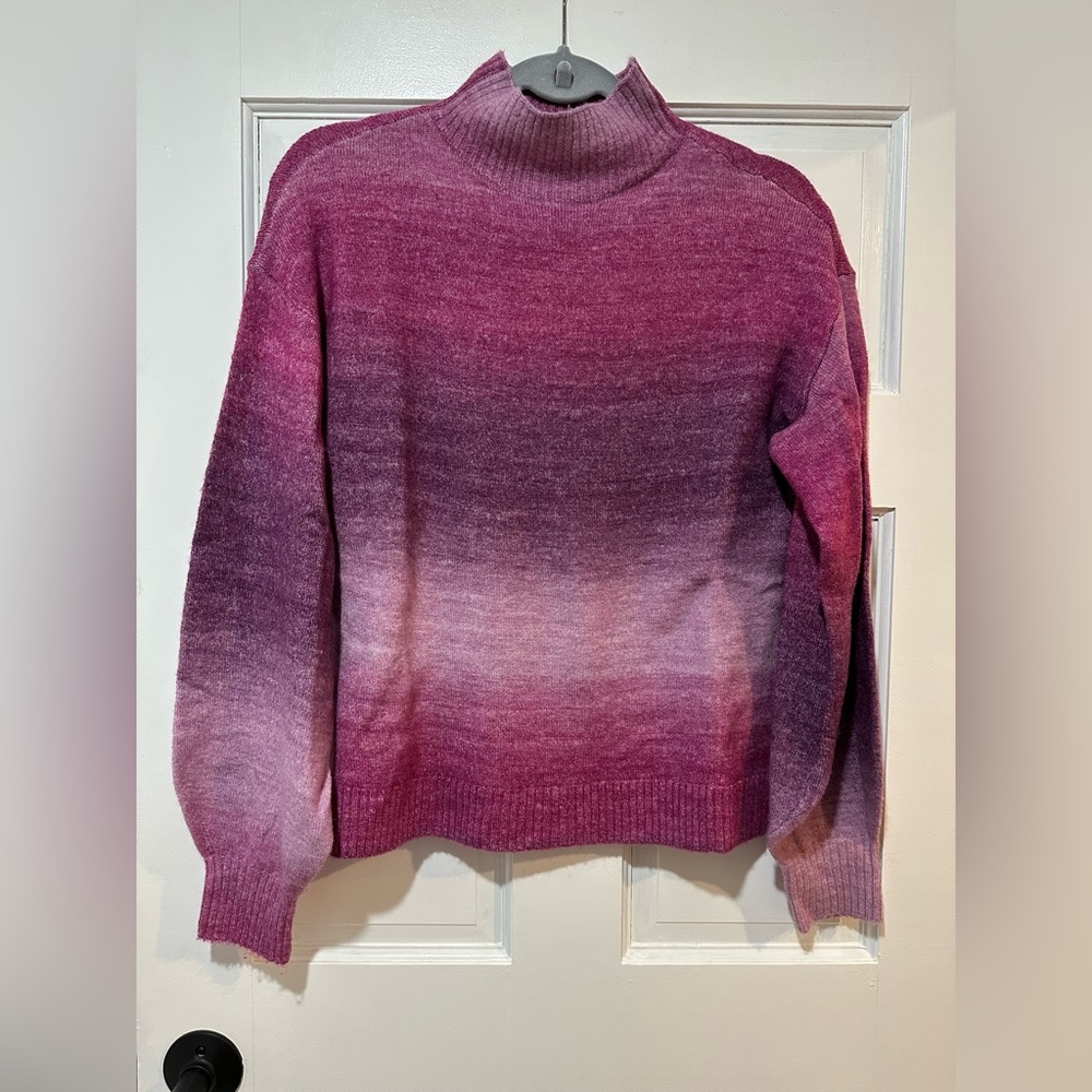 Gap ombre purple sweater with turtleneck, size small, never worn